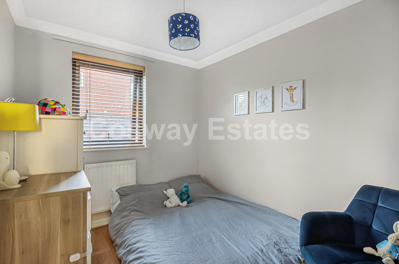 Rowlands Close, Mill Hill